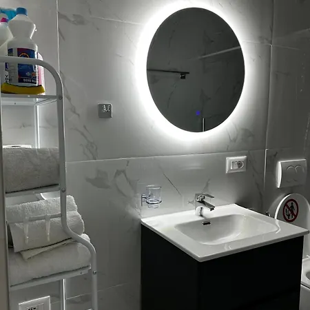 Spacious And Centrally Located Near The Stadium